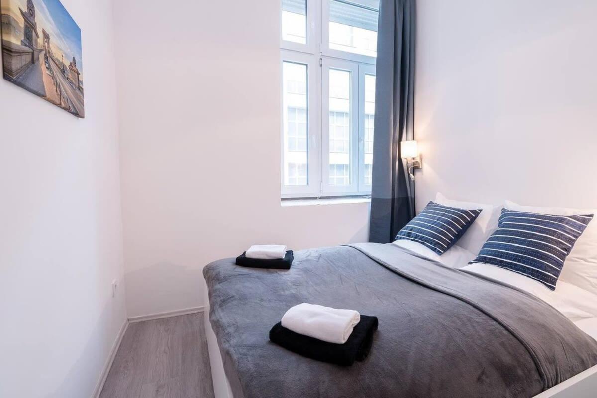Central Brand New And Modern Apartment Boedapest Buitenkant foto