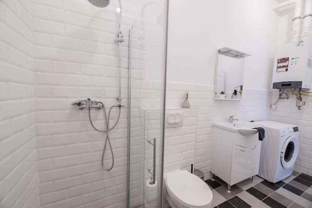 Central Brand New And Modern Apartment Boedapest Buitenkant foto